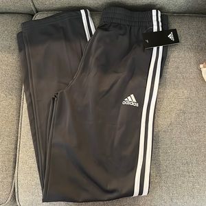 Boys adidas gray sweatpants